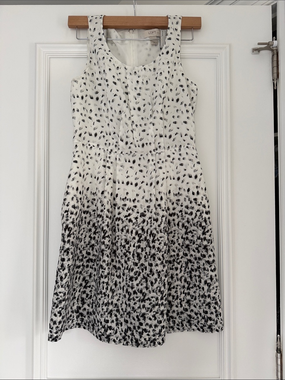 LOFT White and Black Speckled Sleeveless A-Line Dress